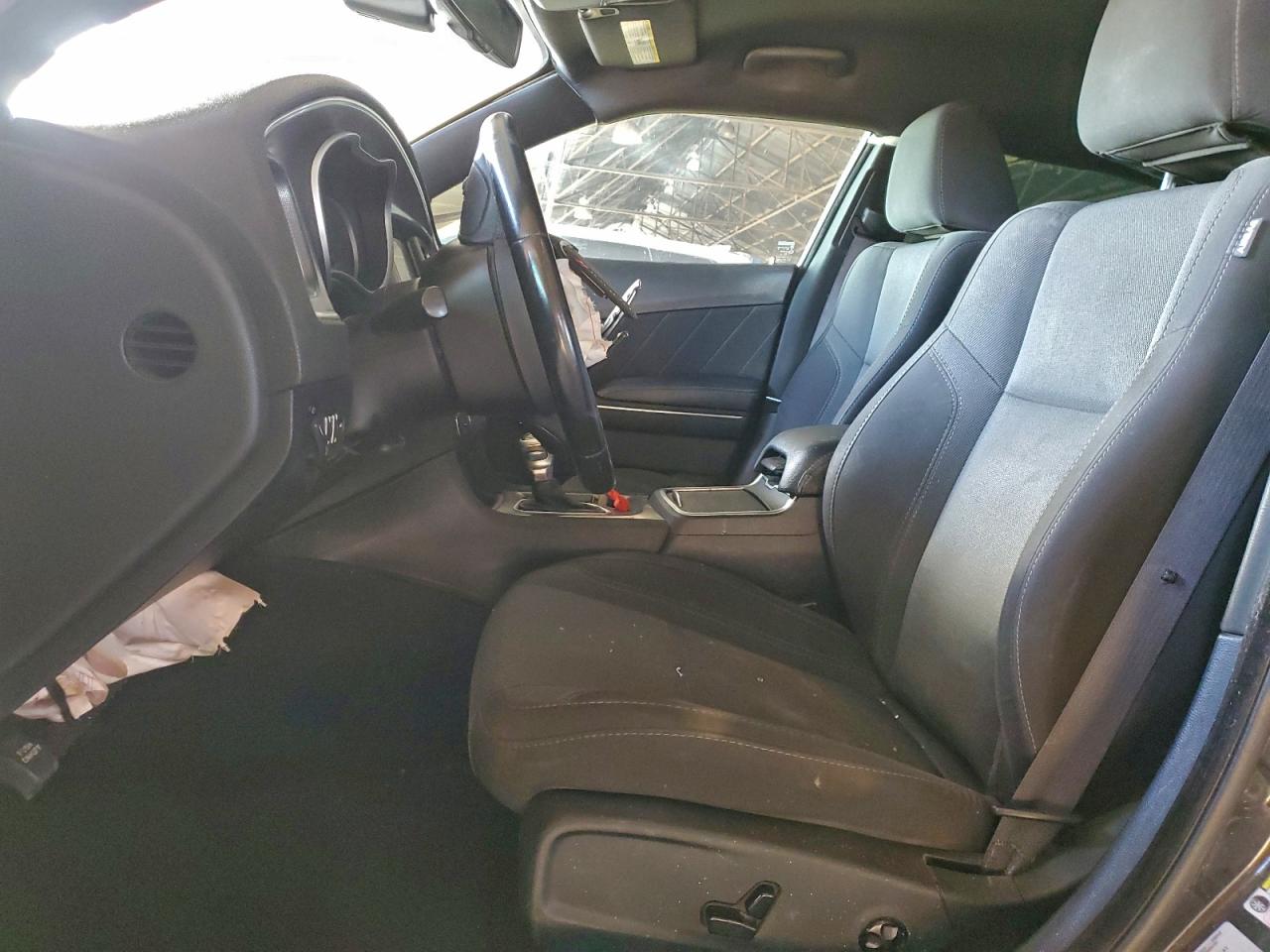 2016 DODGE CHARGER SXT photo 7