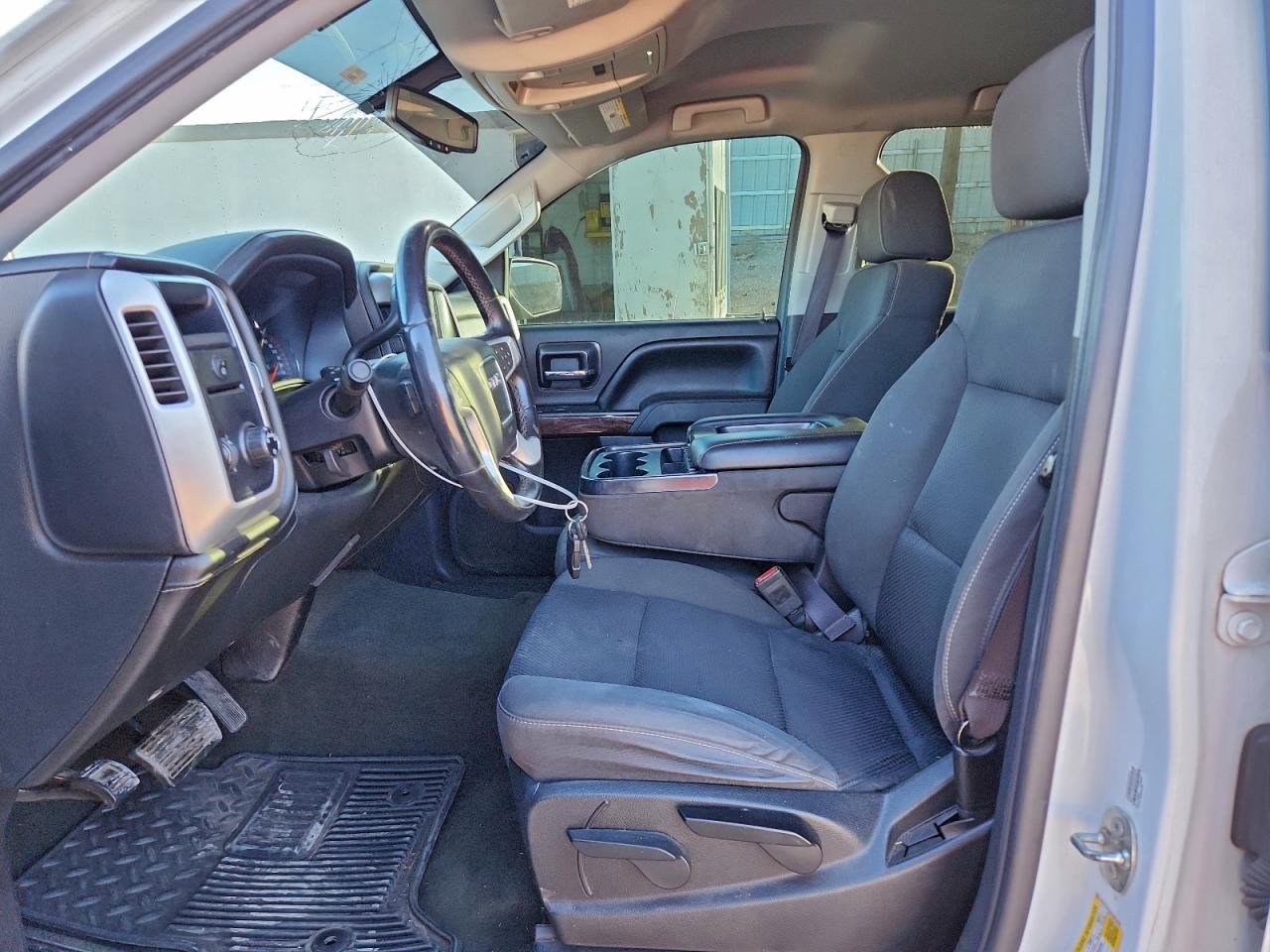 2015 GMC SIERRA C1500 SLE photo 7