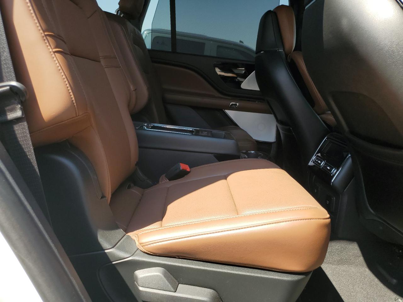 2023 LINCOLN AVIATOR RESERVE photo 10