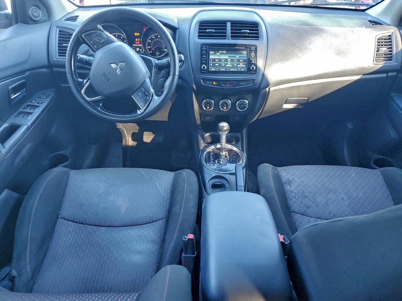 2017 MITSUBISHI OUTLANDER SPORT ES photo 8