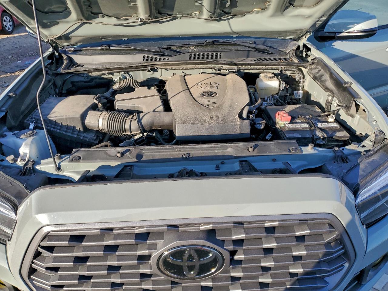 2022 TOYOTA TACOMA TRD OFF-ROAD photo 11