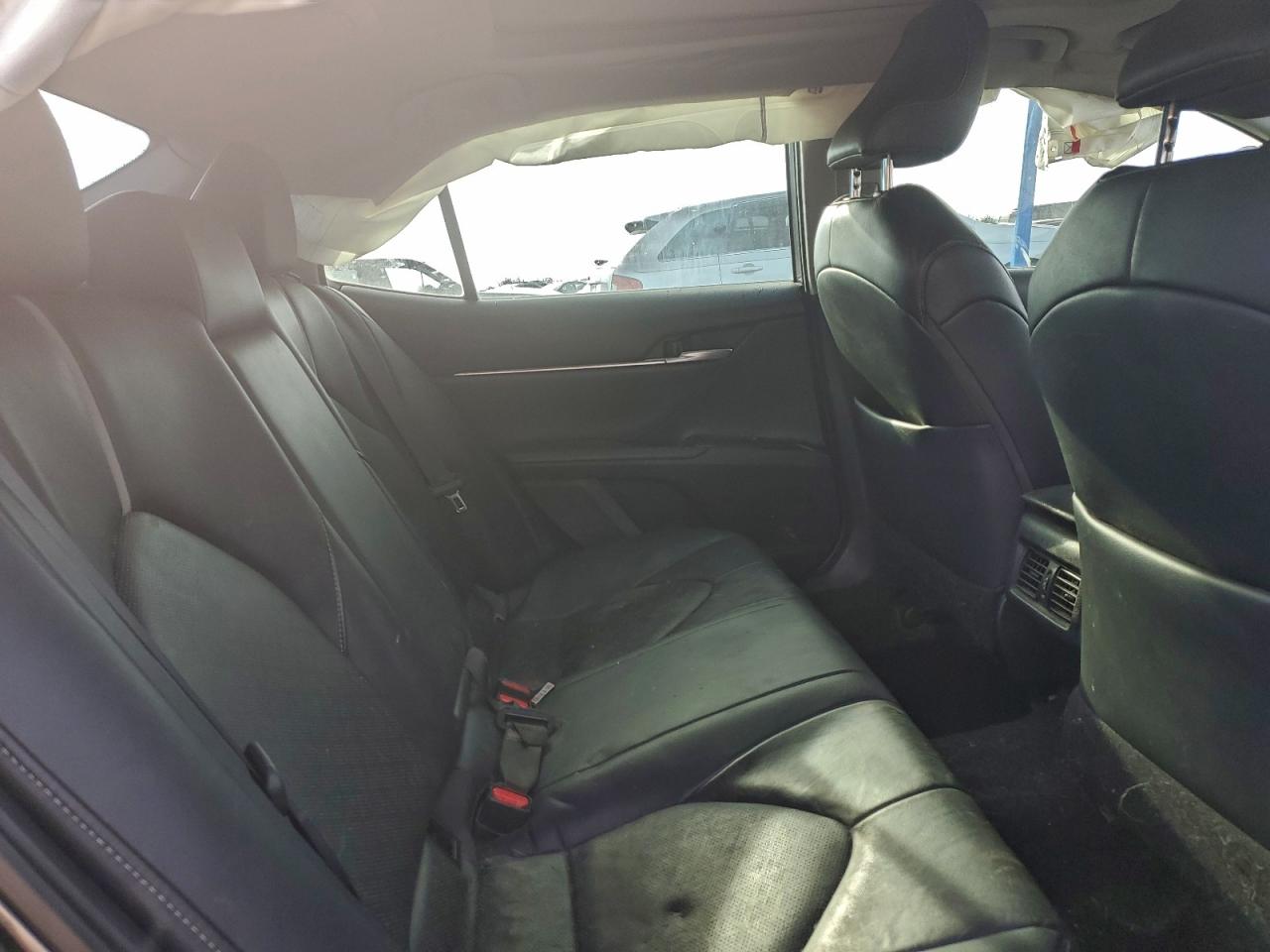 2019 TOYOTA CAMRY XSE photo 10