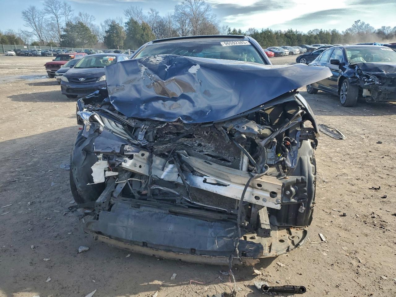 2019 TOYOTA CAMRY XSE photo 5