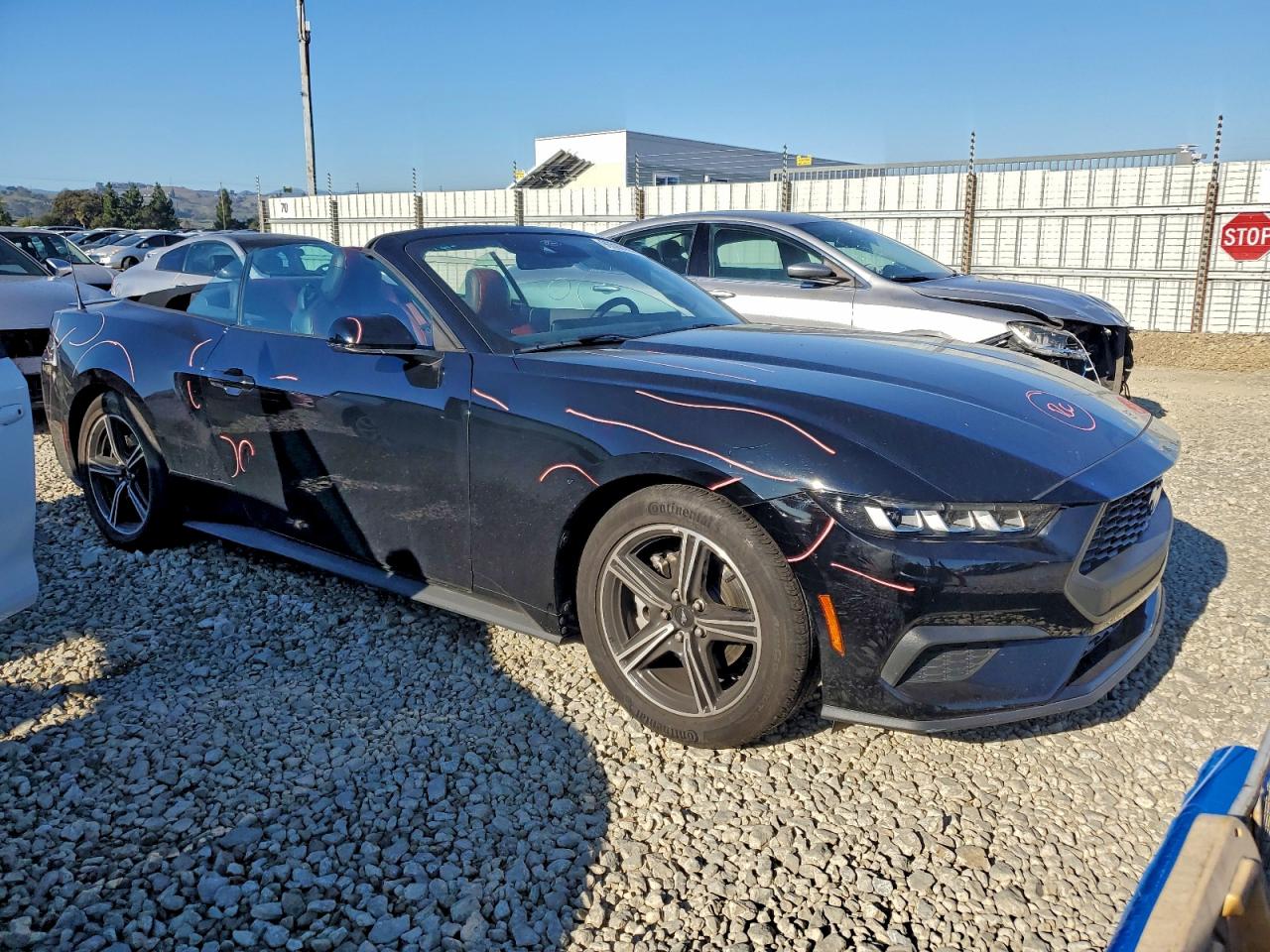 2024 FORD MUSTANG photo 4