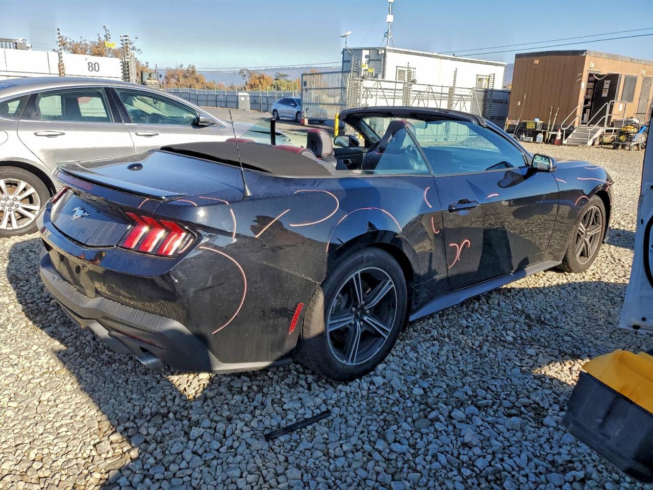 2024 FORD MUSTANG photo 3