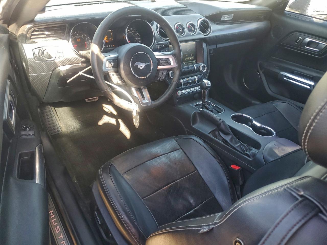 2015 FORD MUSTANG photo 8