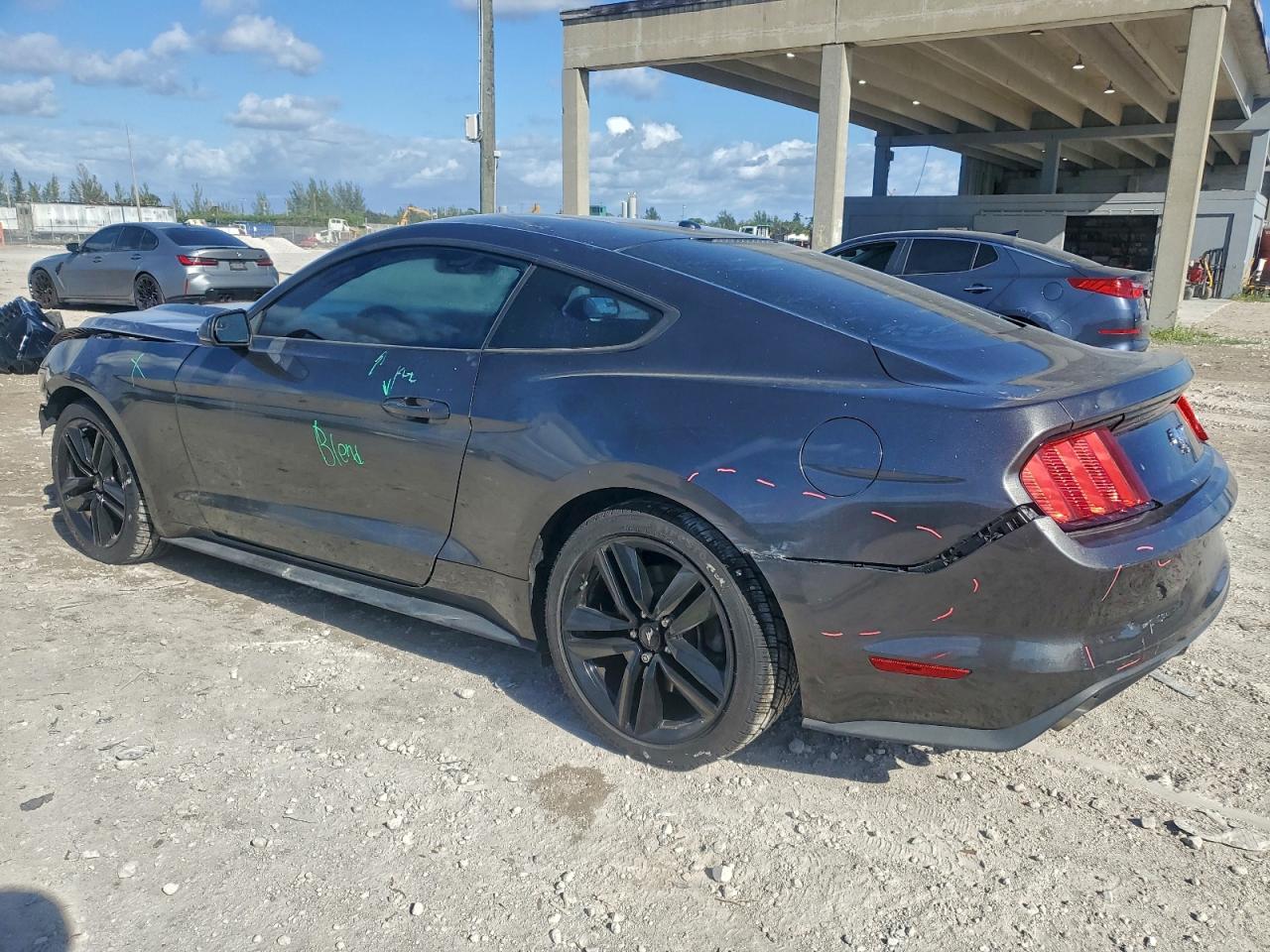 2015 FORD MUSTANG photo 2
