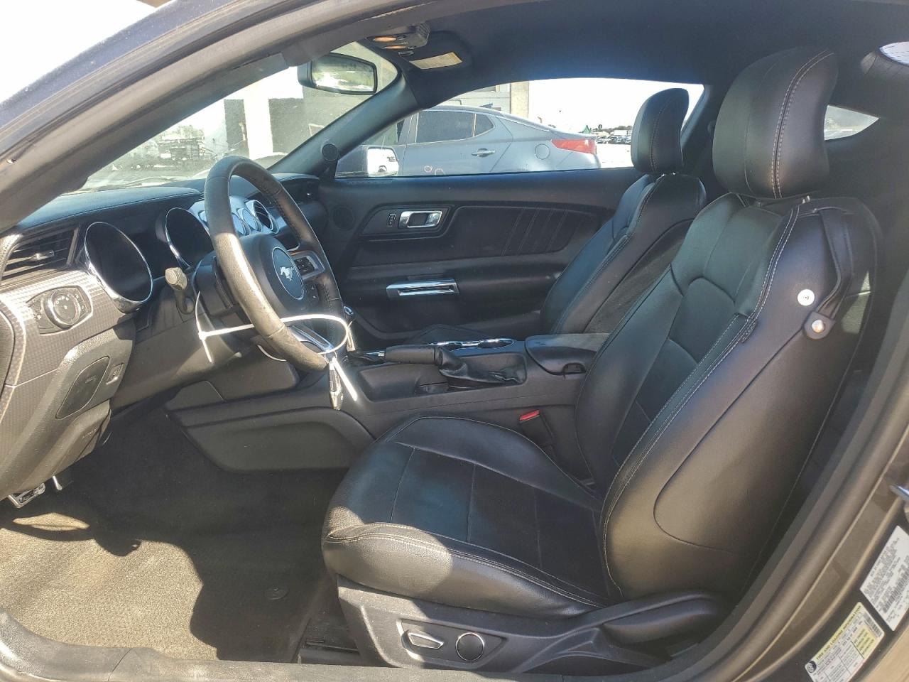 2015 FORD MUSTANG photo 7