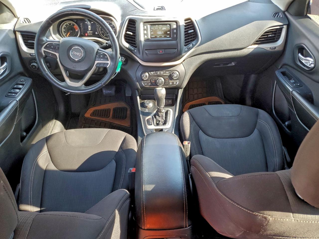 2016 JEEP CHEROKEE LATITUDE photo 8