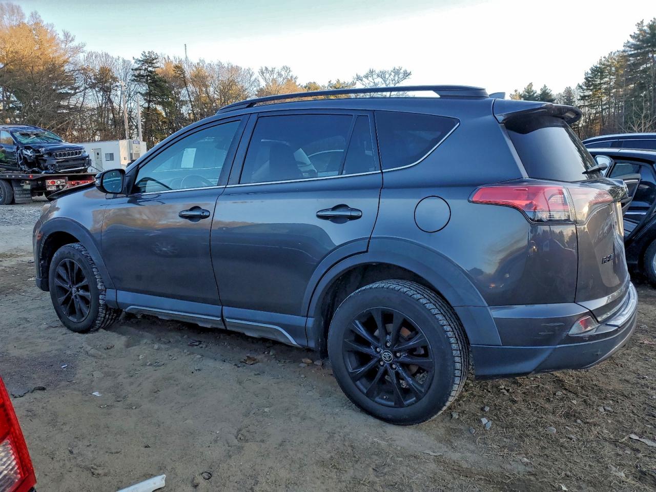 2018 TOYOTA RAV4 ADVENTURE photo 2