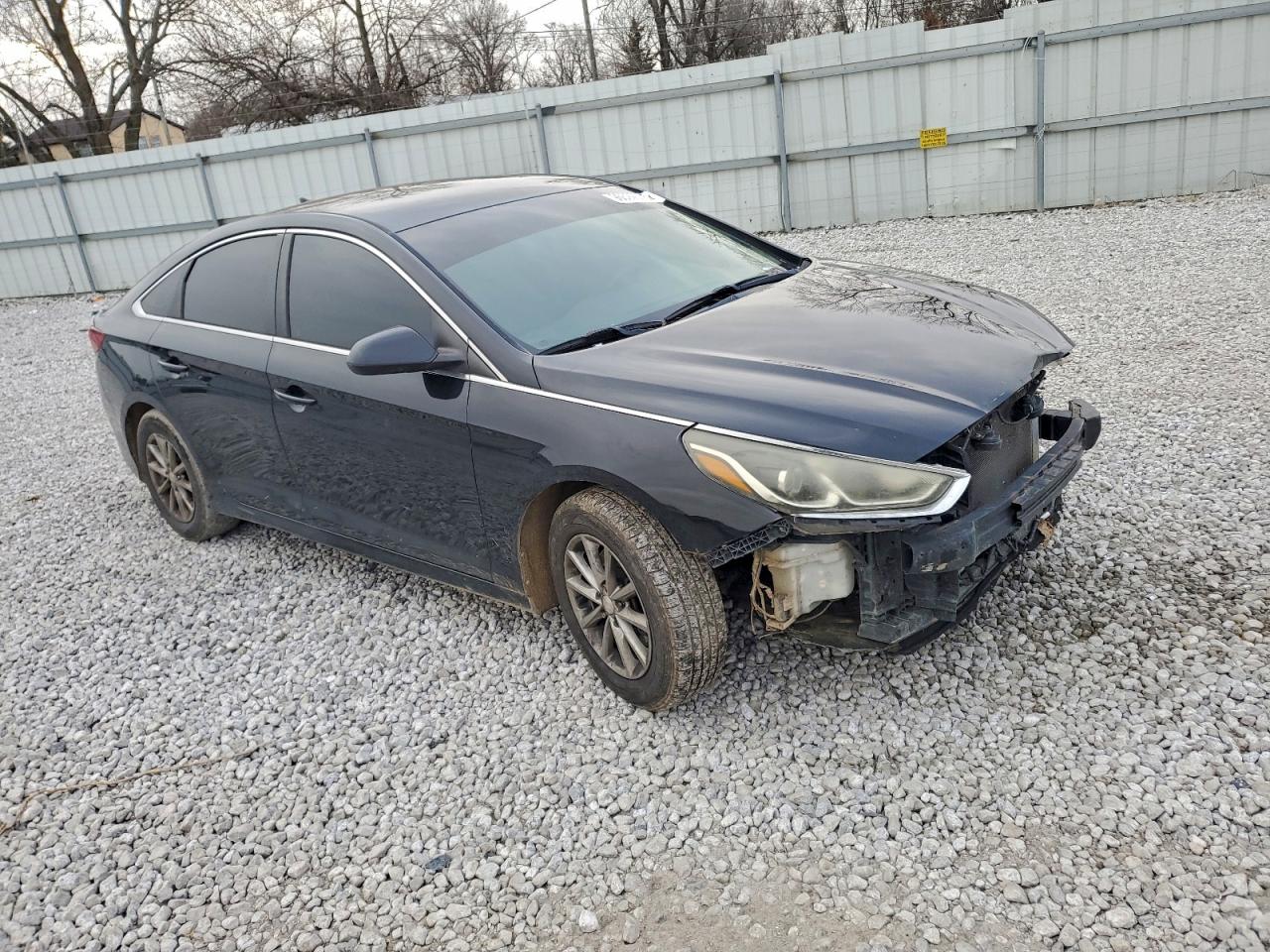 2018 HYUNDAI SONATA SE photo 4