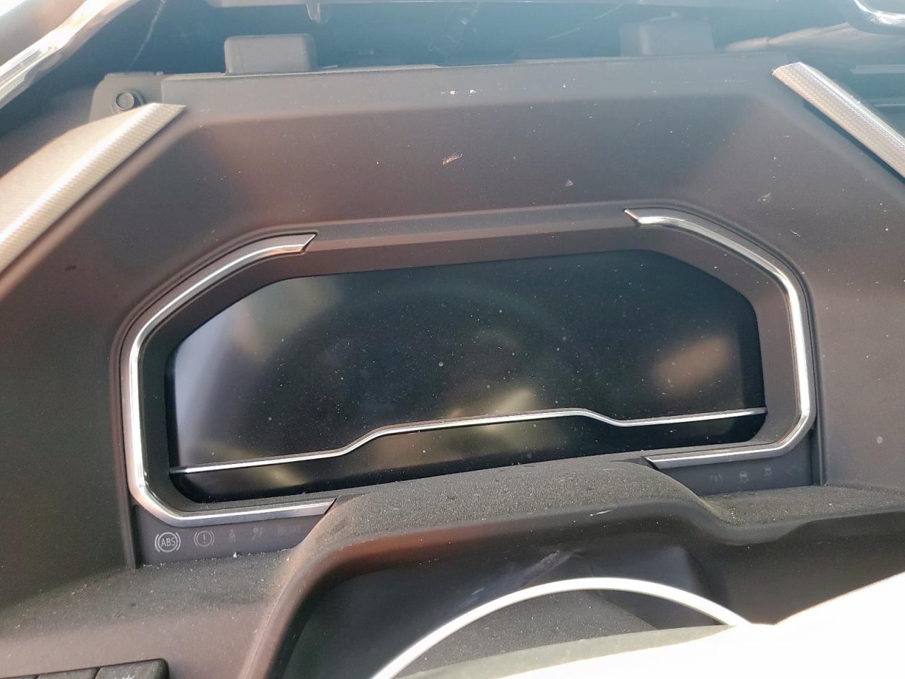 2025 GMC SIERRA K2500 DENALI photo 9
