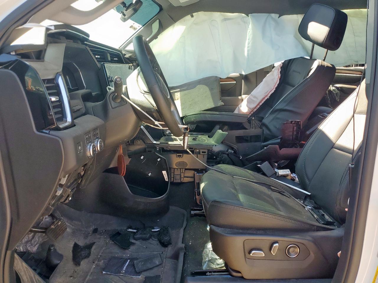 2025 GMC SIERRA K2500 DENALI photo 7