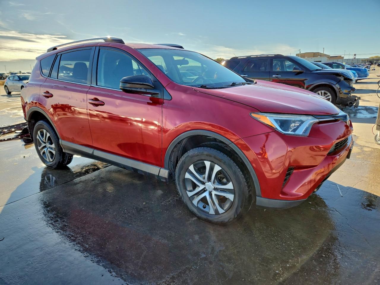 2016 TOYOTA RAV4 LE photo 4