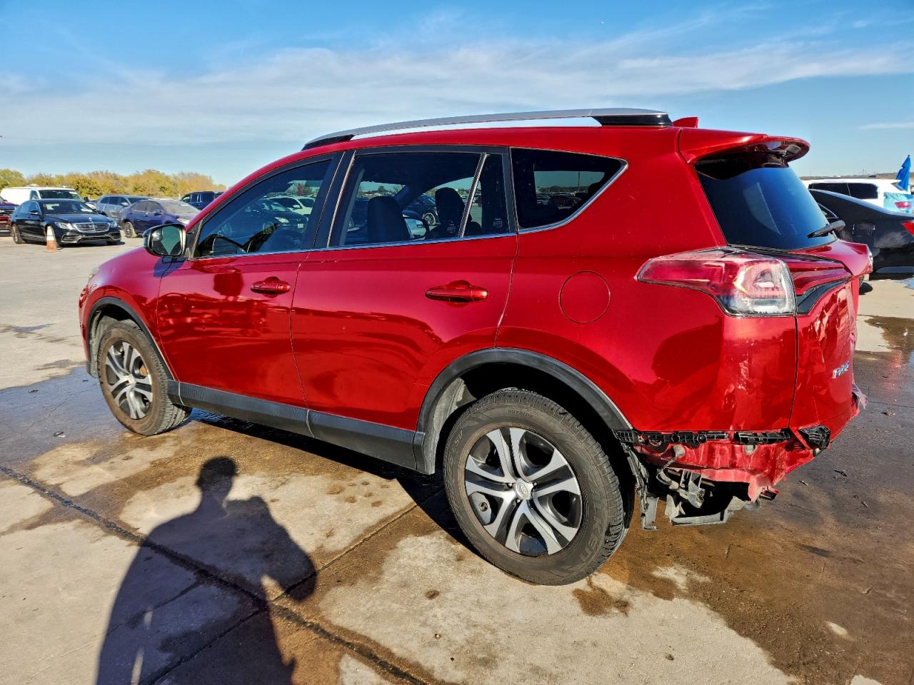 2016 TOYOTA RAV4 LE photo 2