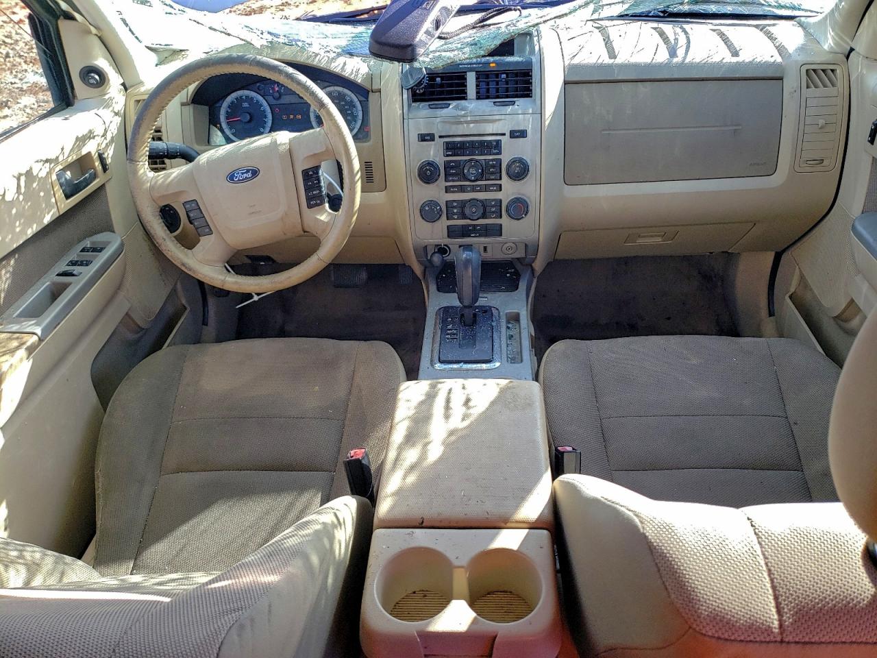 2010 FORD ESCAPE XLT photo 8