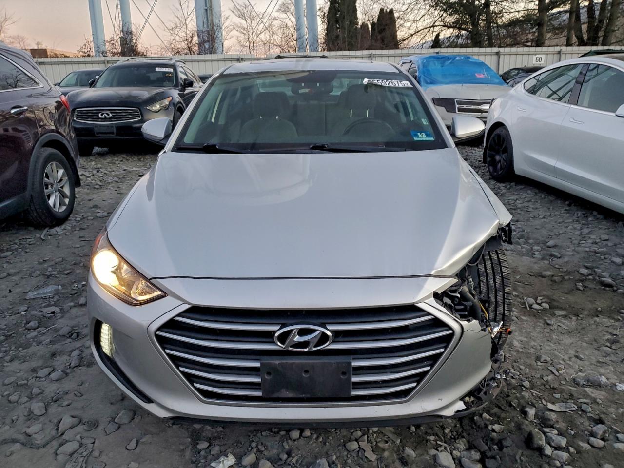 2018 HYUNDAI ELANTRA SEL photo 5