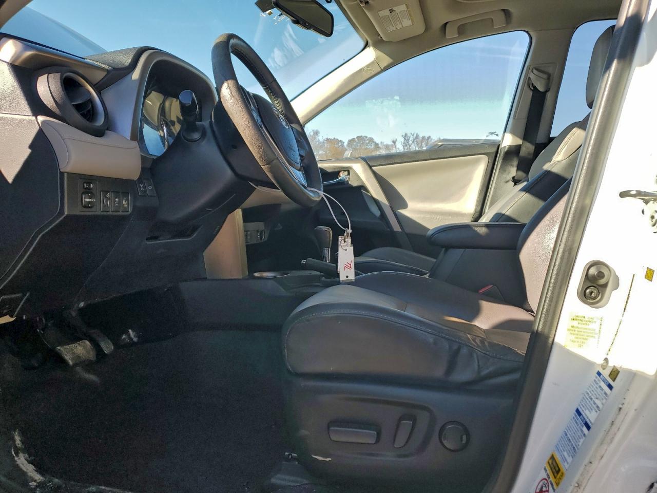 2015 TOYOTA RAV4 LIMITED photo 7