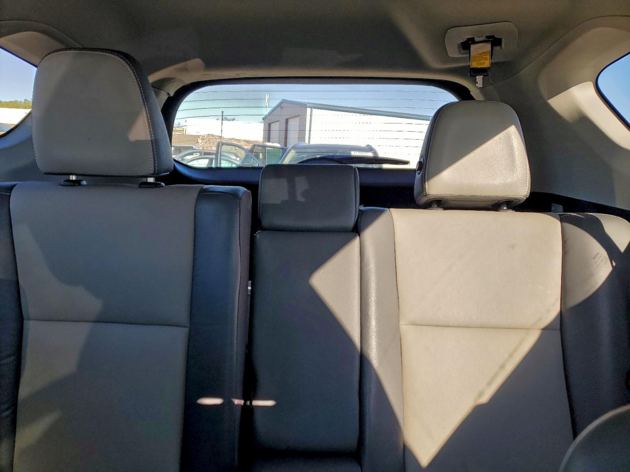 2015 TOYOTA RAV4 LIMITED photo 10