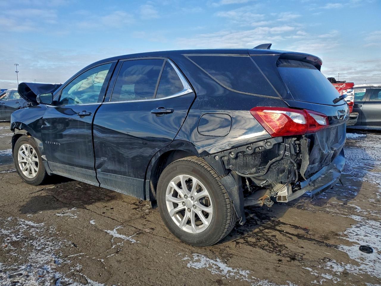 2020 CHEVROLET EQUINOX LT photo 2