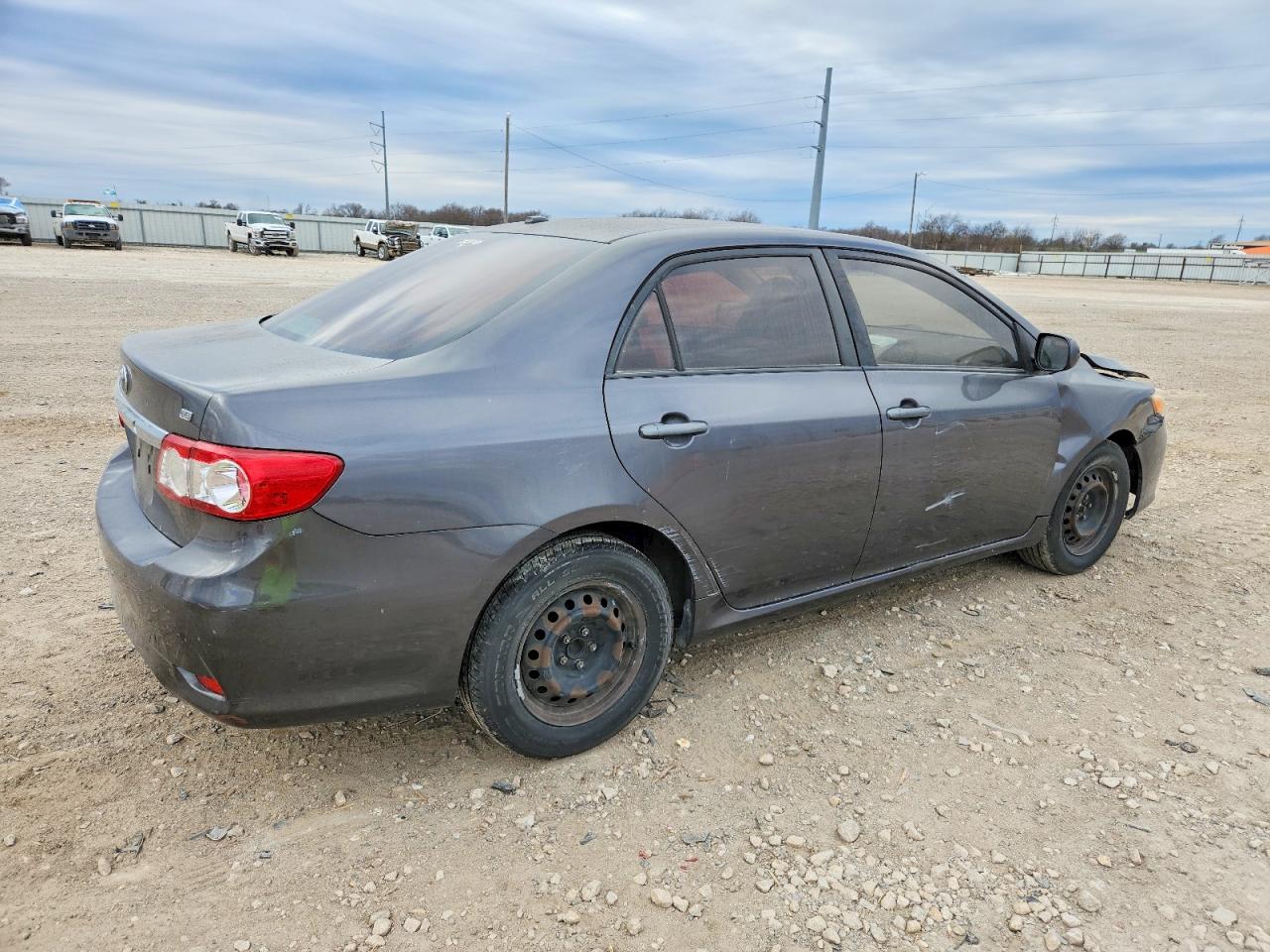 2011 TOYOTA COROLLA BASE photo 3