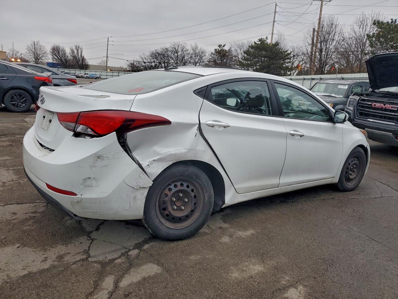 2016 HYUNDAI ELANTRA SE photo 3