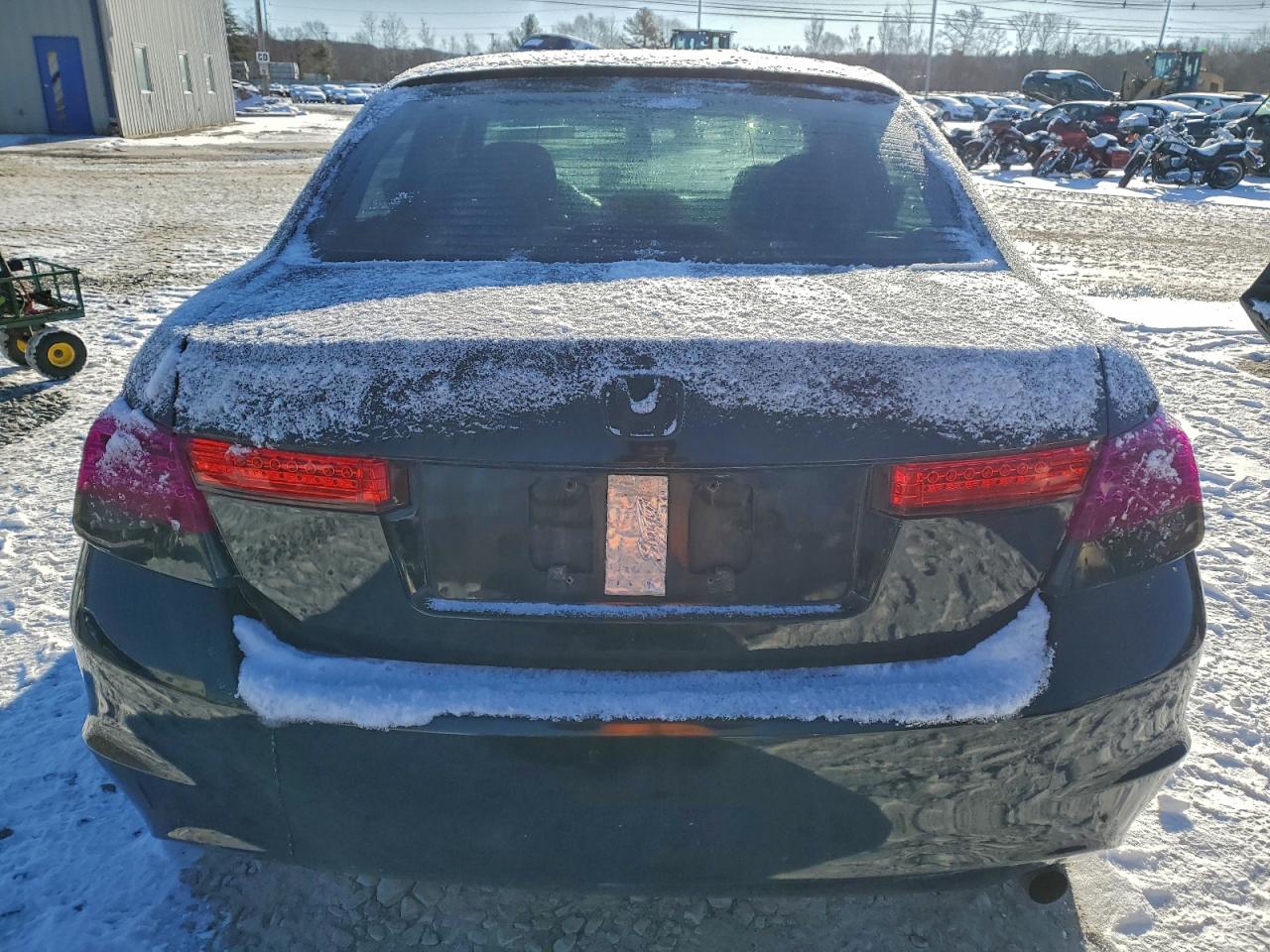 2011 HONDA ACCORD LX photo 6