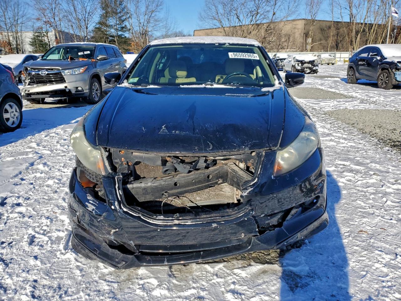 2011 HONDA ACCORD LX photo 5