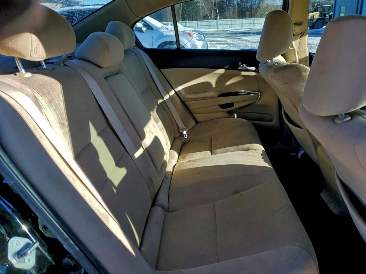 2011 HONDA ACCORD LX photo 10