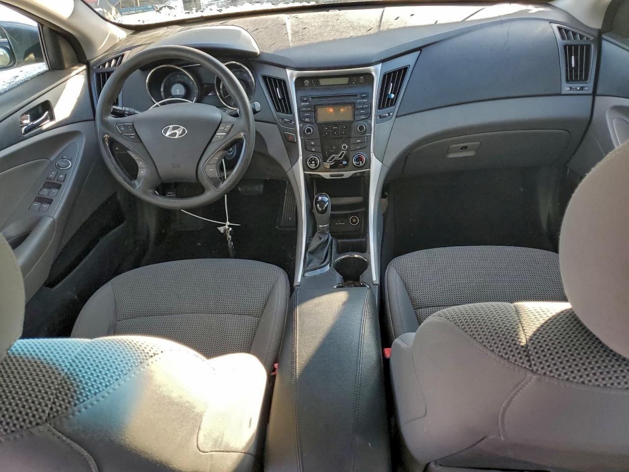 2013 HYUNDAI SONATA GLS photo 8