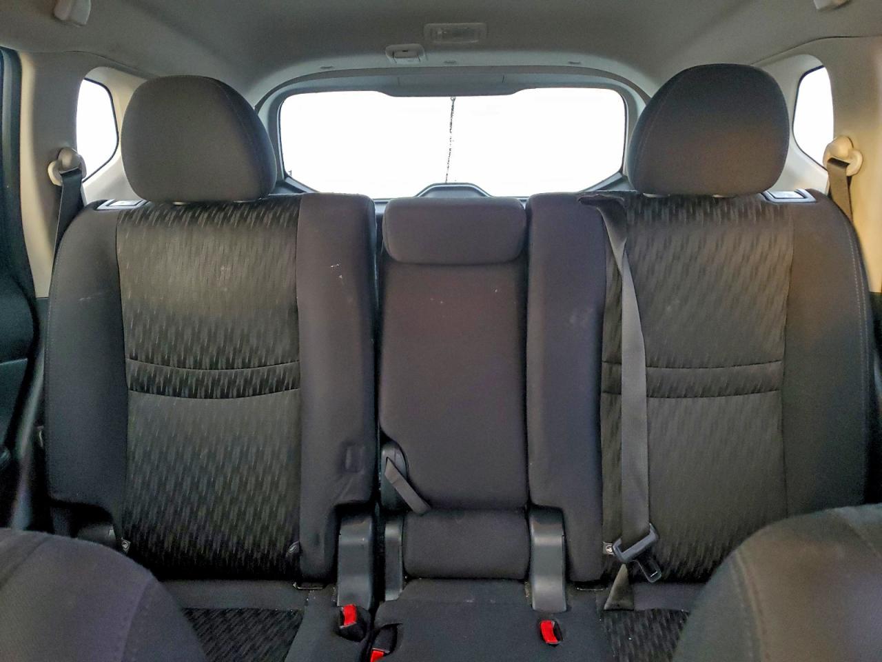 2019 NISSAN ROGUE S photo 10