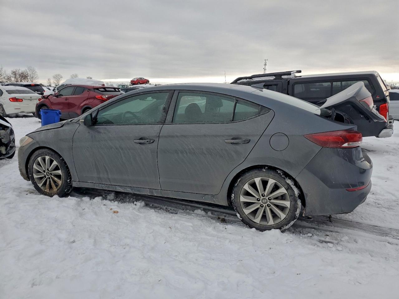 2017 HYUNDAI ELANTRA SE photo 2