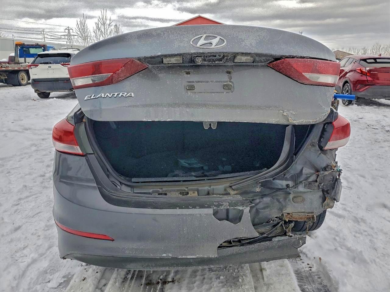 2017 HYUNDAI ELANTRA SE photo 6