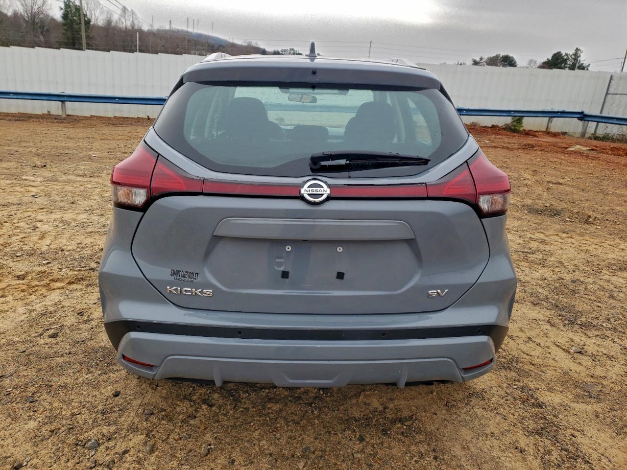 2021 NISSAN KICKS SV photo 6