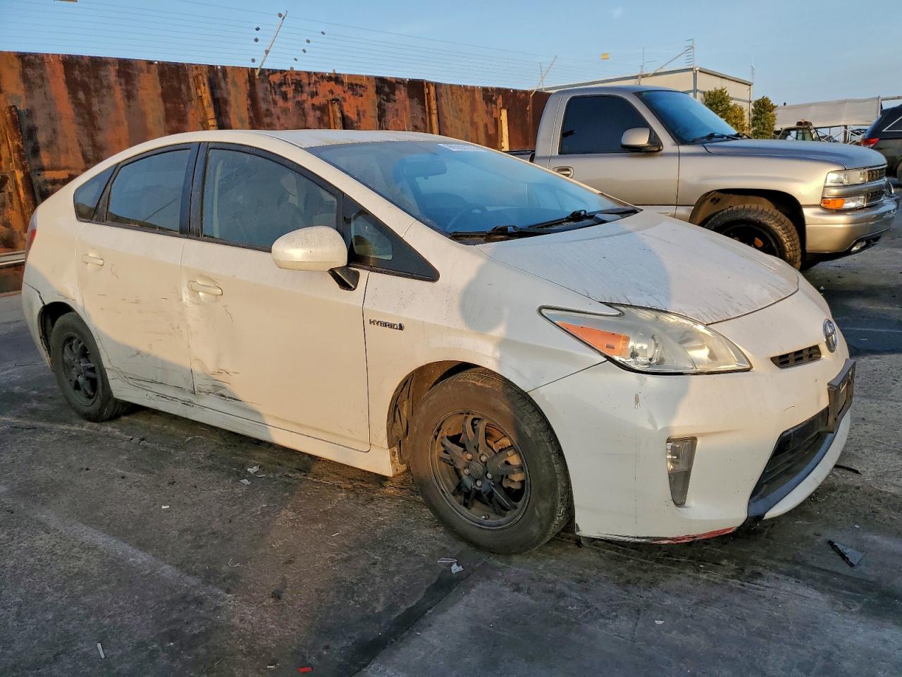 2014 TOYOTA PRIUS photo 4