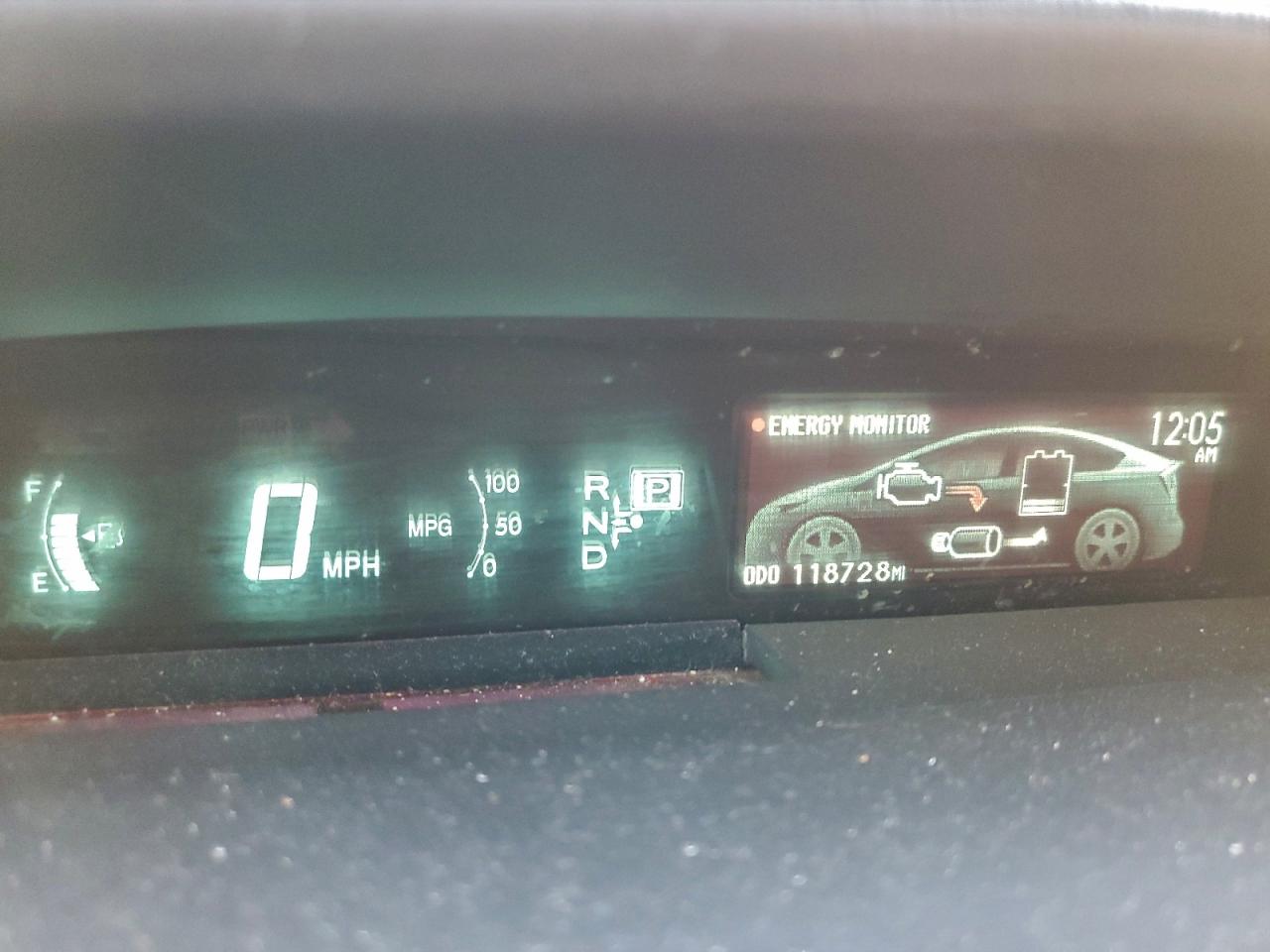 2014 TOYOTA PRIUS photo 9