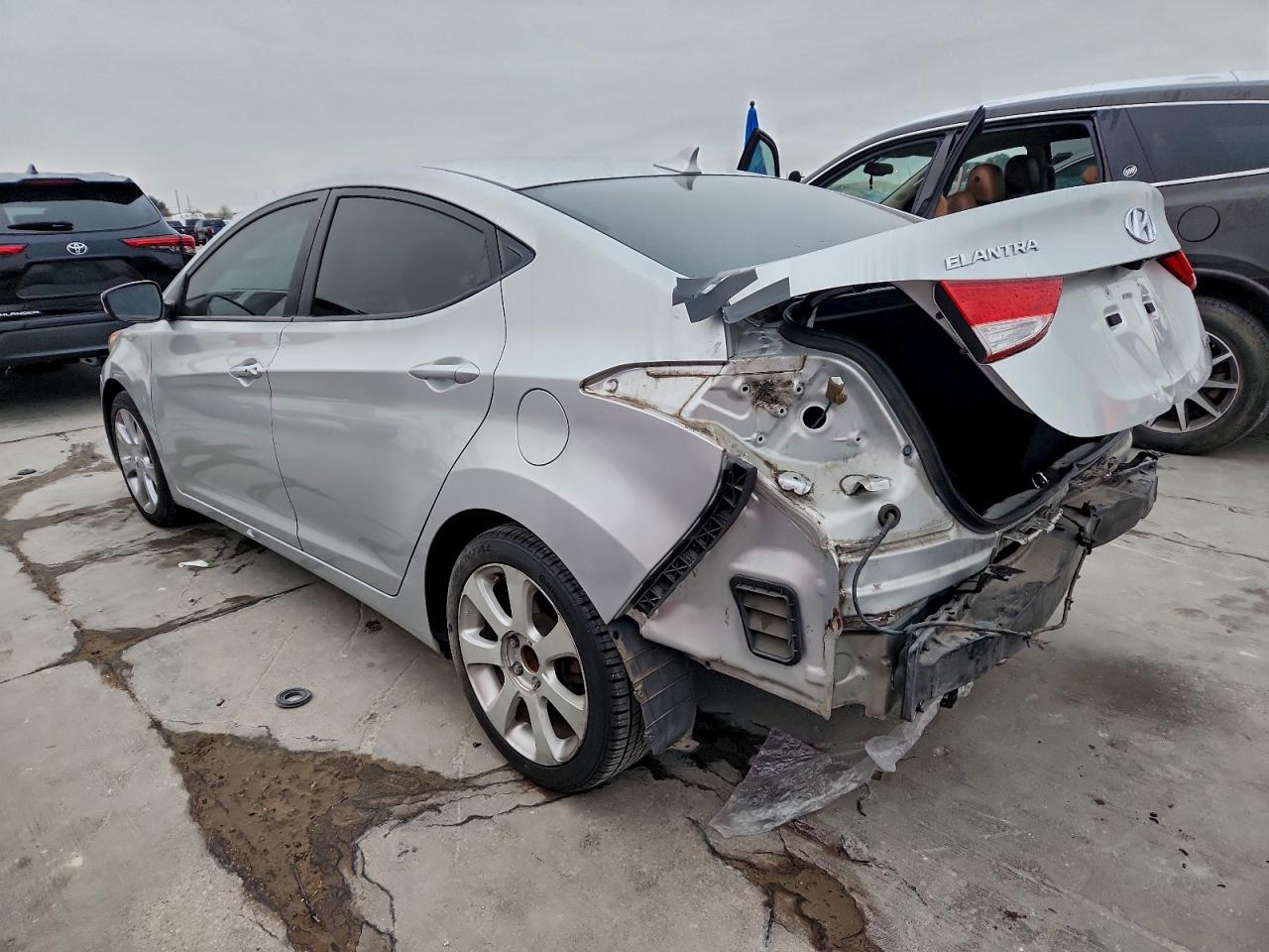 2012 HYUNDAI ELANTRA GLS photo 2