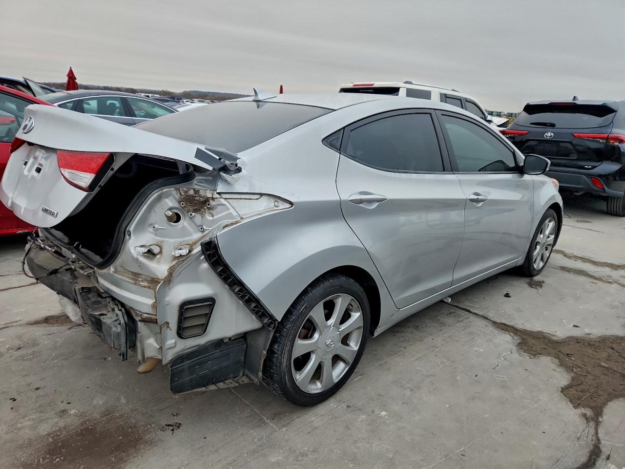 2012 HYUNDAI ELANTRA GLS photo 3