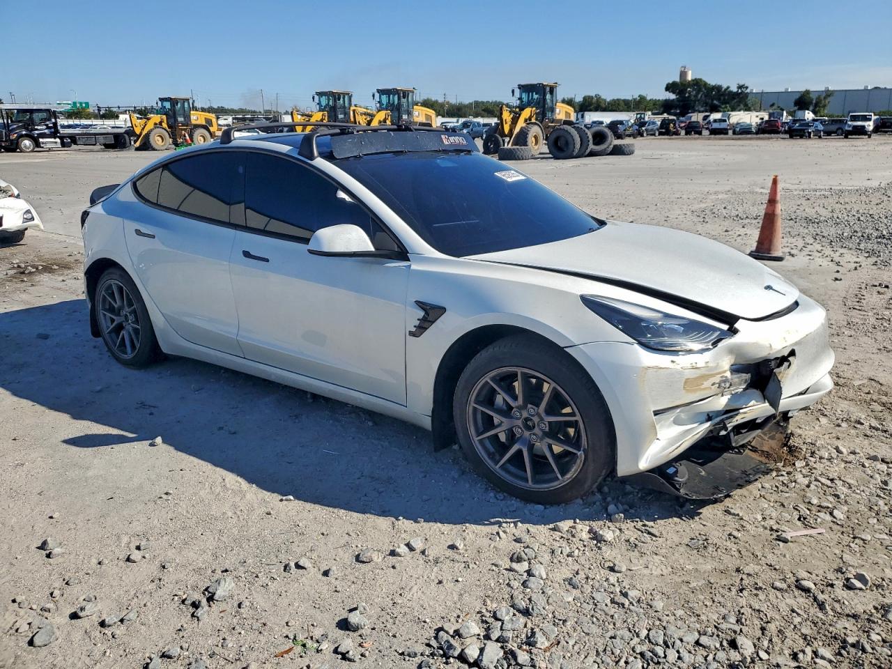 2023 TESLA MODEL 3 photo 4