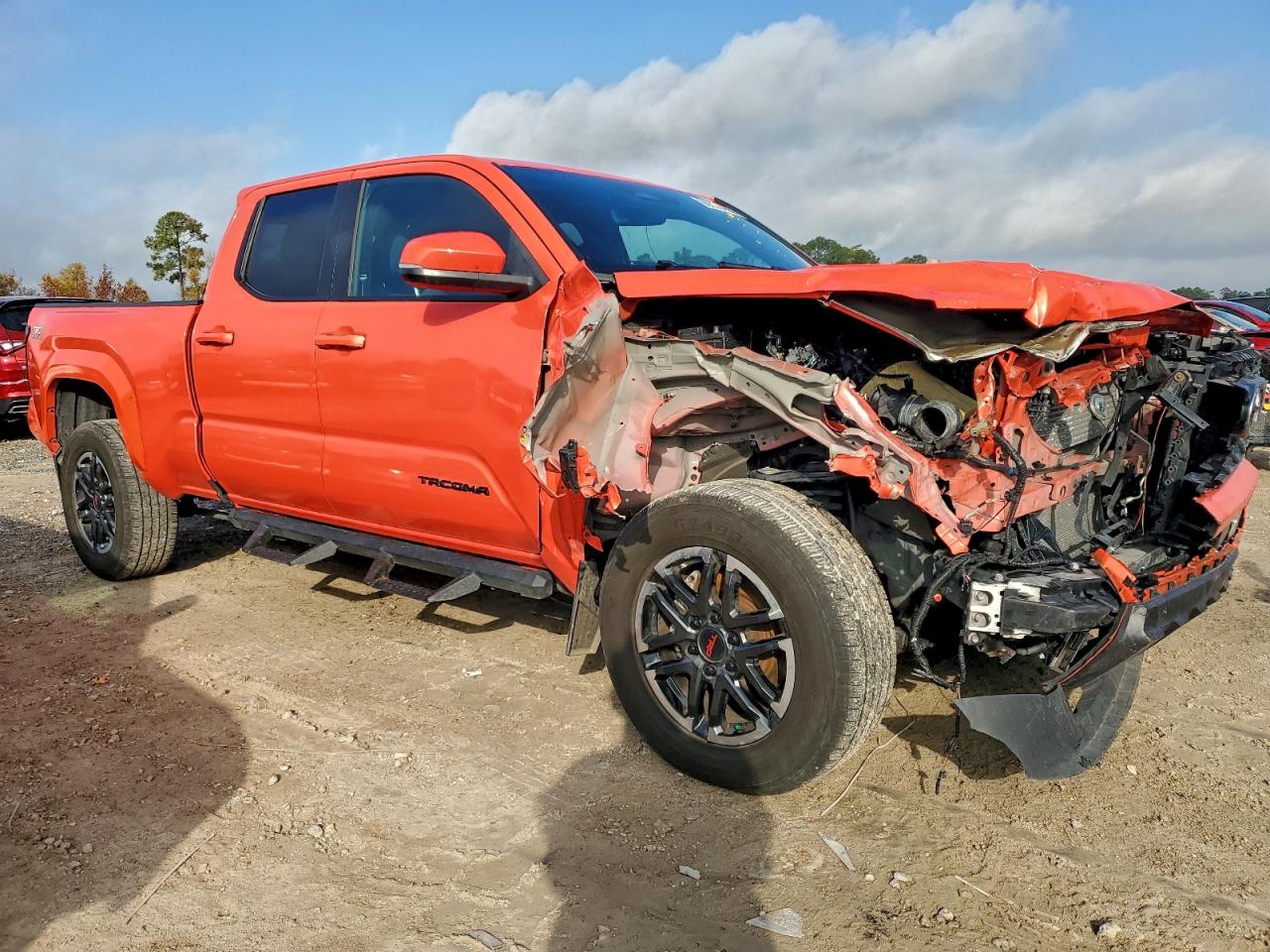 2024 TOYOTA TACOMA DOUBLE CAB photo 4