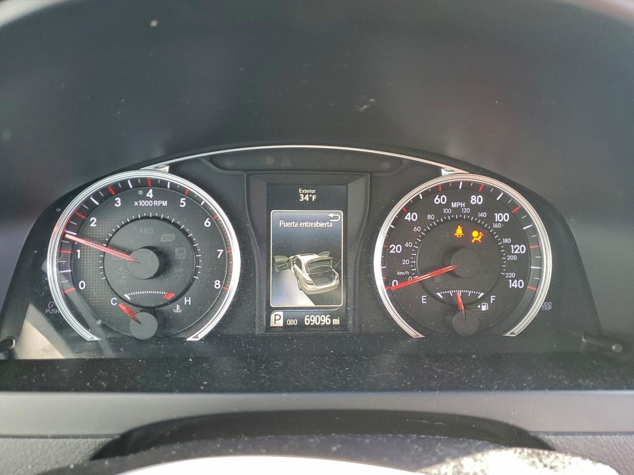 2017 TOYOTA CAMRY LE photo 9
