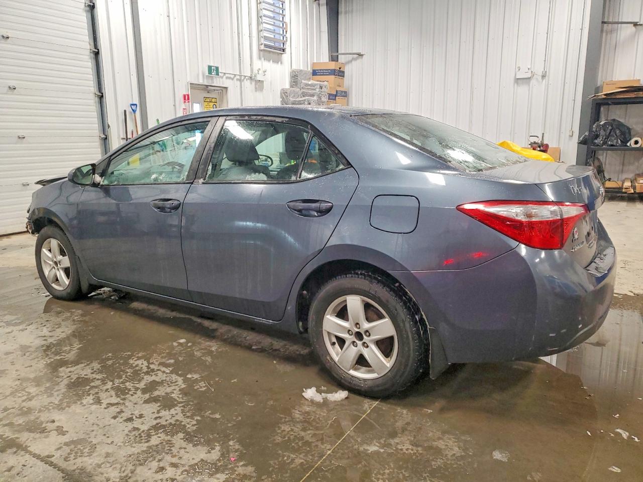 2014 TOYOTA COROLLA L photo 3