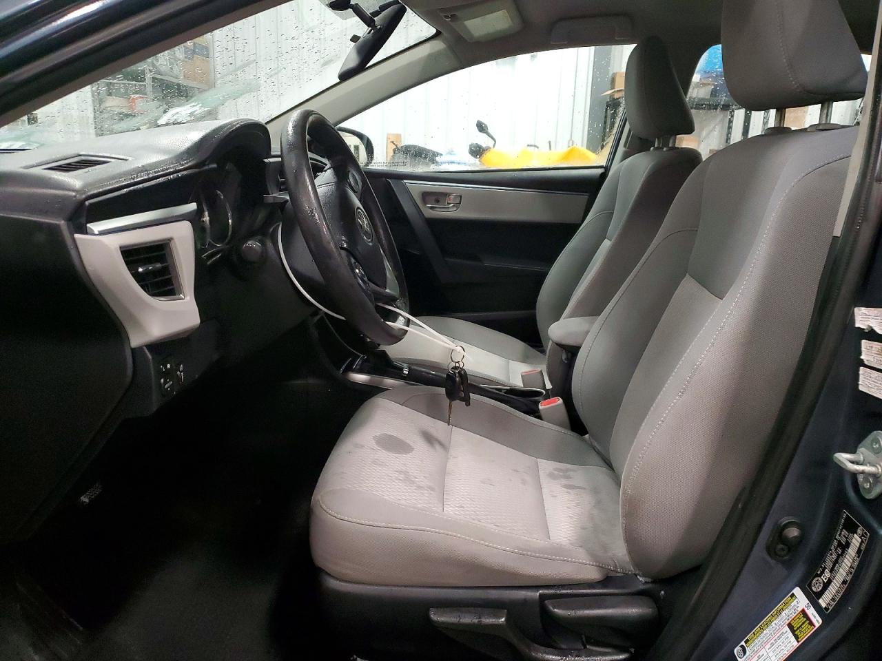 2014 TOYOTA COROLLA L photo 13