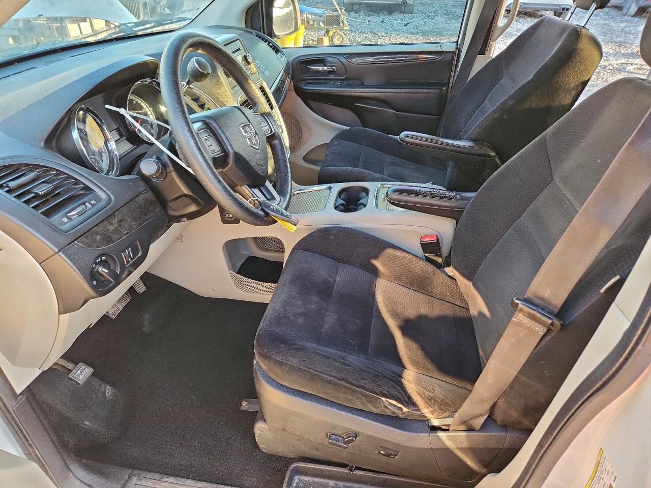 2015 DODGE GRAND CARAVAN SXT photo 13
