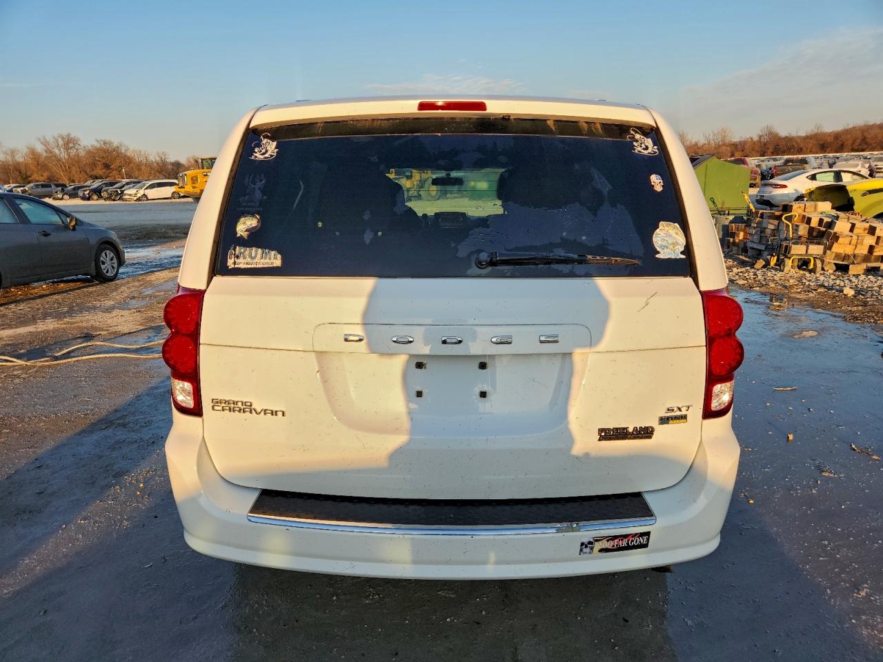 2015 DODGE GRAND CARAVAN SXT photo 11
