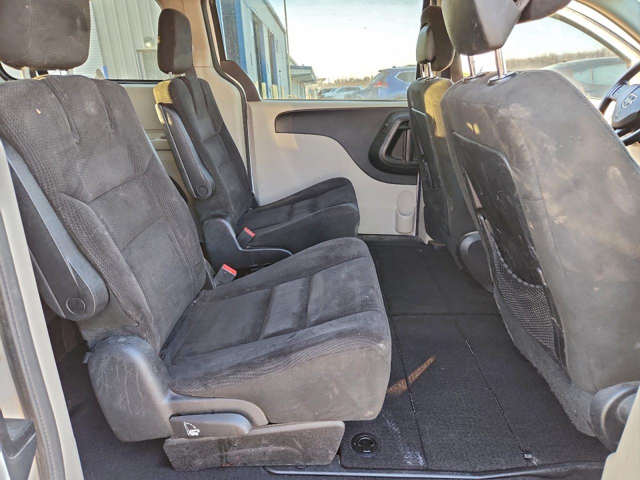 2015 DODGE GRAND CARAVAN SXT photo 21
