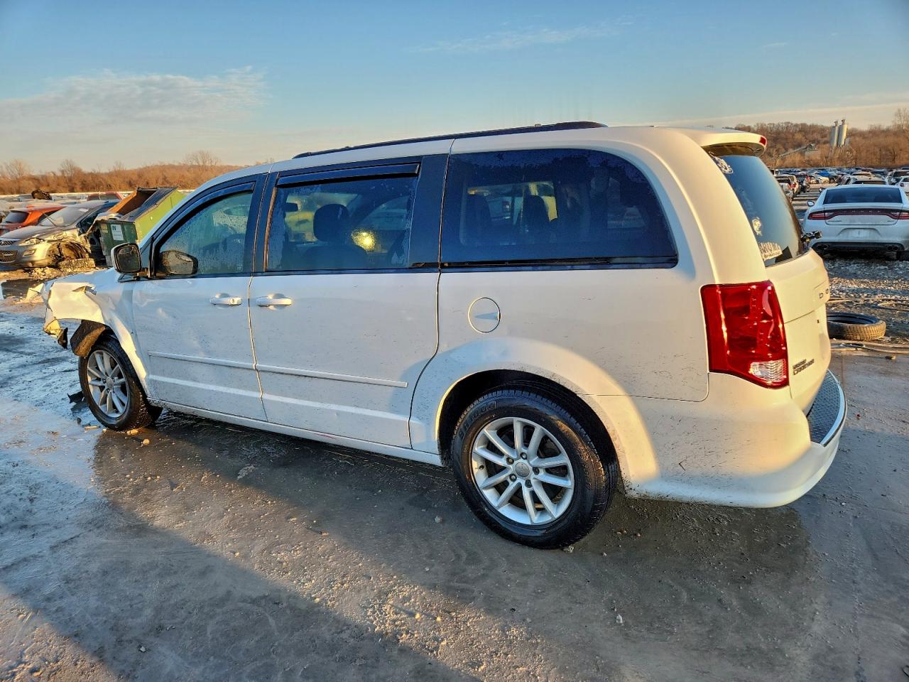 2015 DODGE GRAND CARAVAN SXT photo 3