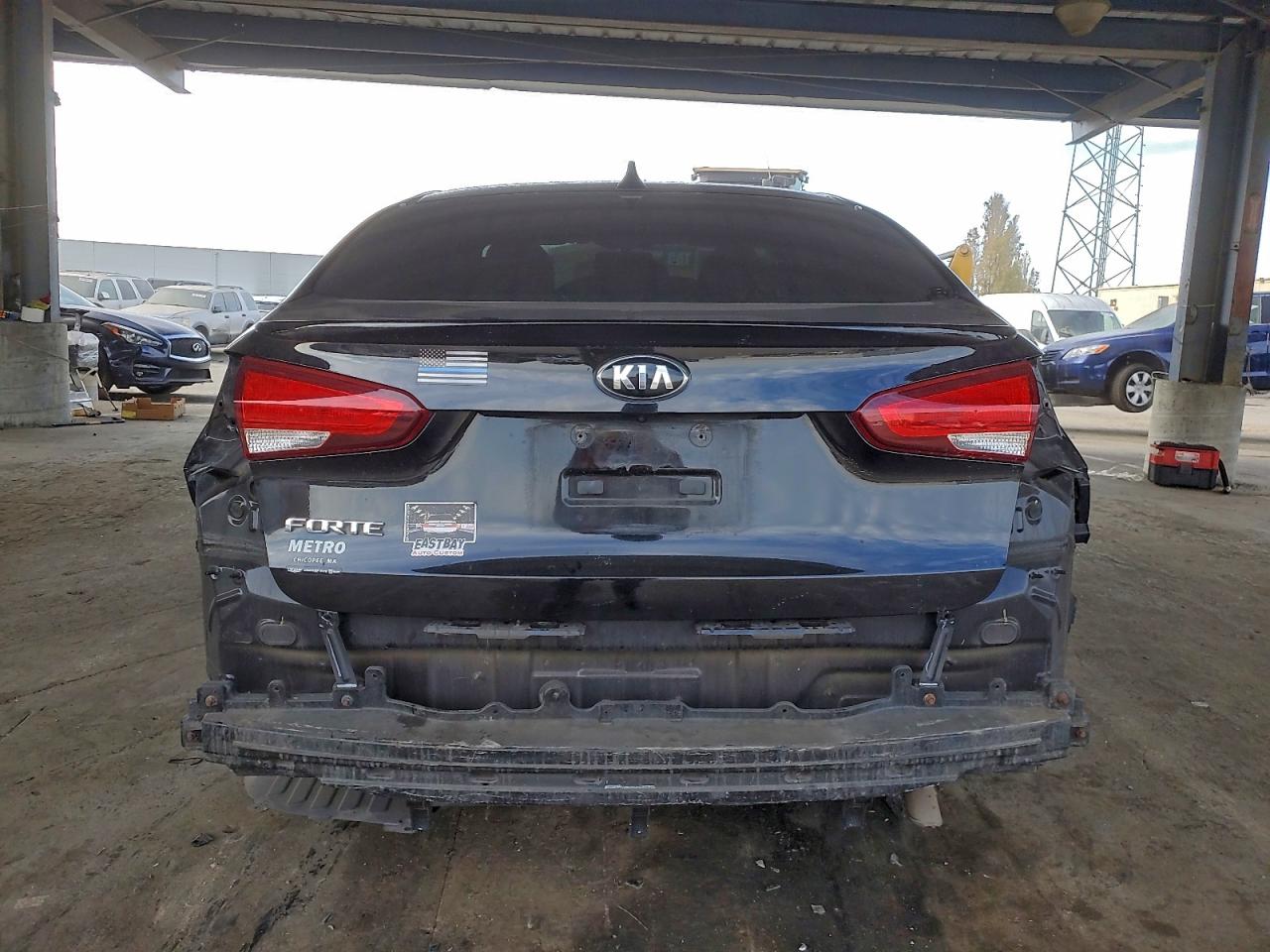 2017 KIA FORTE LX photo 6