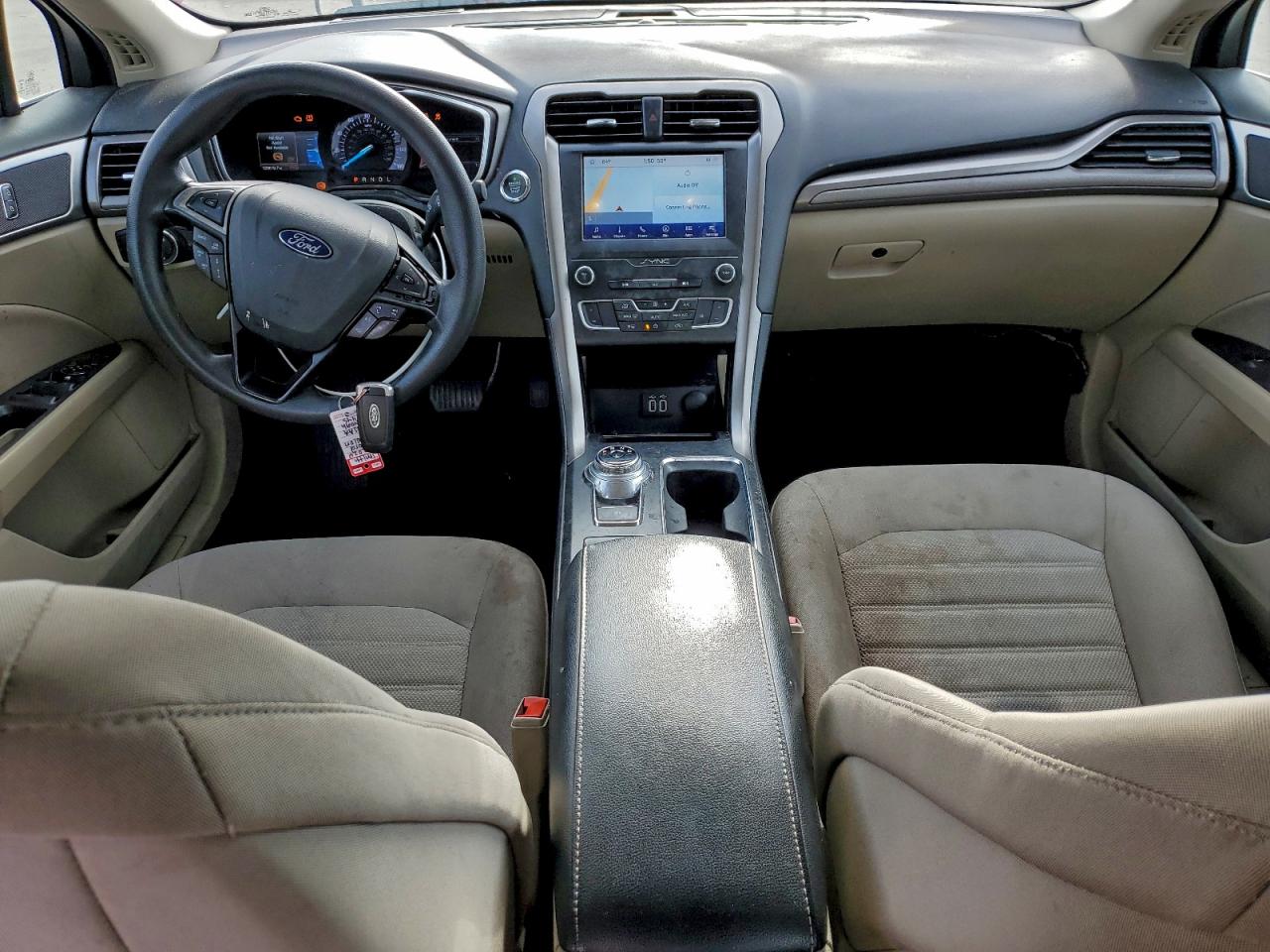 2020 FORD FUSION SE photo 8