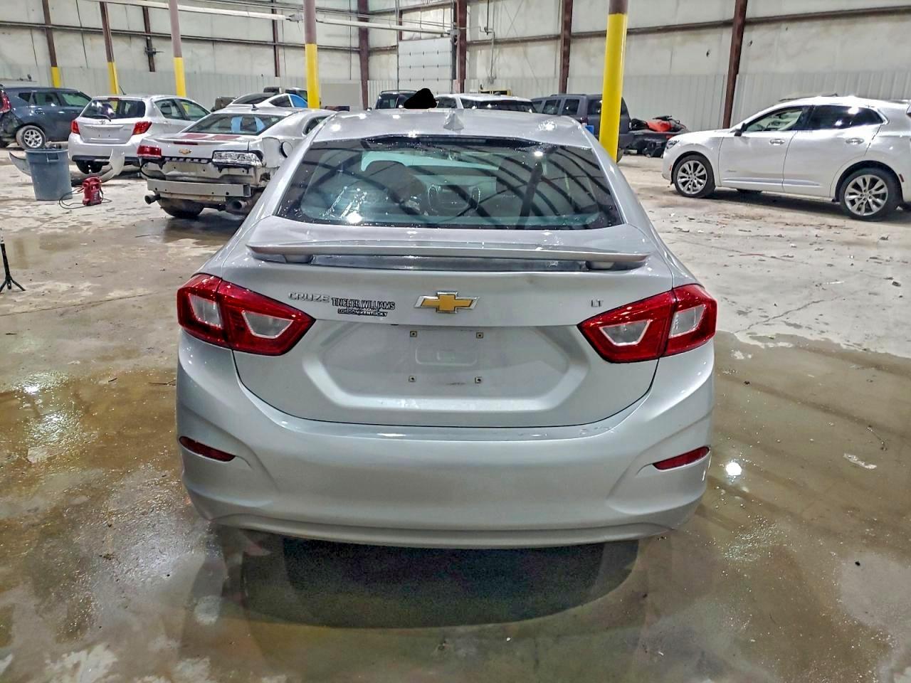 2017 CHEVROLET CRUZE LT photo 6